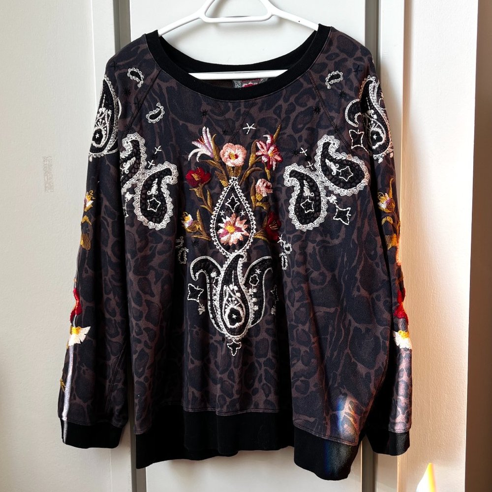 Johnny Was Embroidered SWEATSHIRT * Camo * Size XXL *